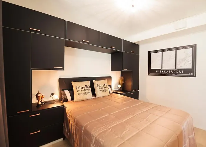 Tuomenkartano B1 Iso Saunalla * 卡拉约基