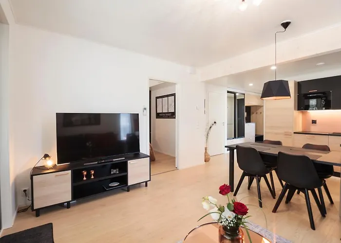 Tuomenkartano B1 Iso Saunalla *