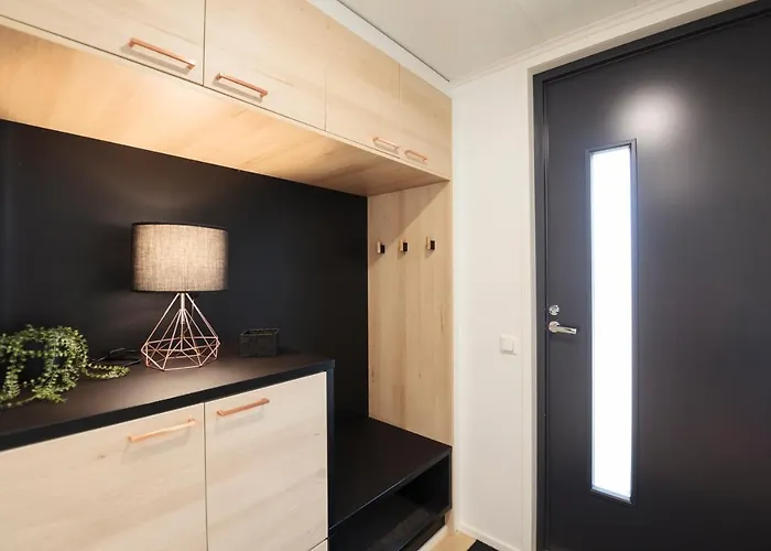 Tuomenkartano B1 Iso Saunalla